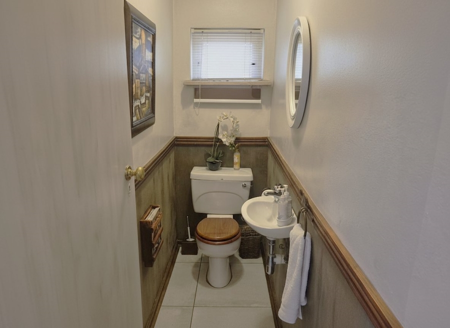 6 Bedroom Property for Sale in Dan Pienaar Free State